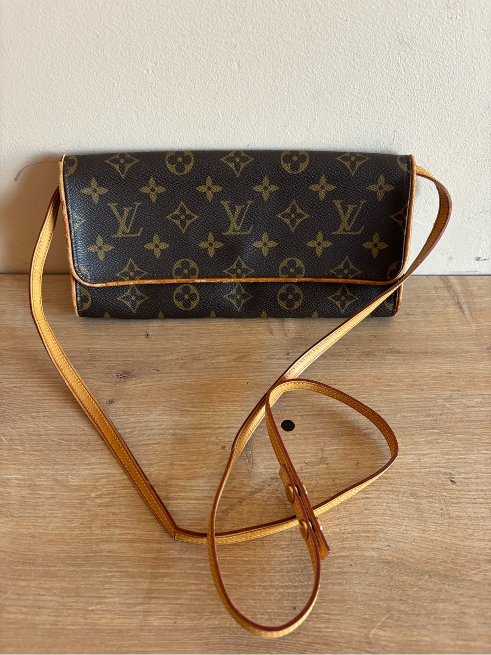 Louis Vuitton Monogram Crossbody Clutch in Brown